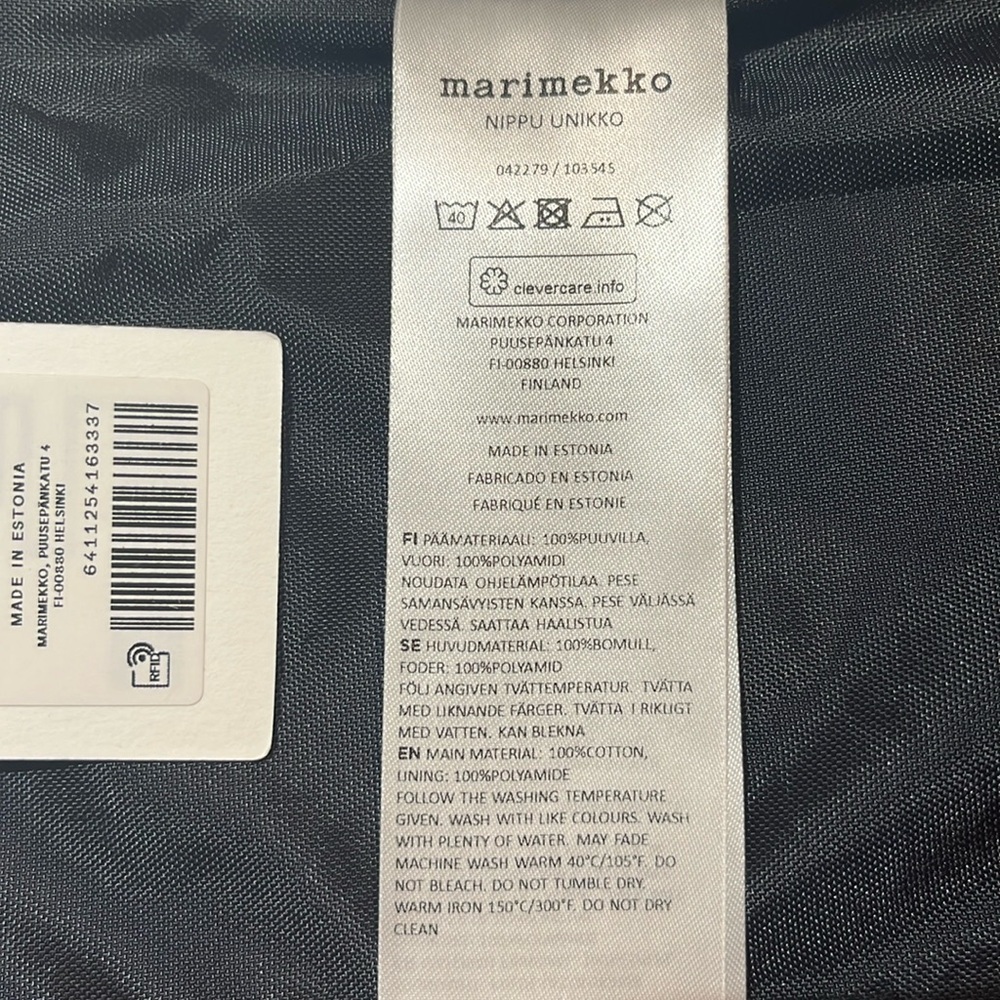 Marimekko Nippu Unikko Backpack - Black/White/Green - Picture 12 of 16